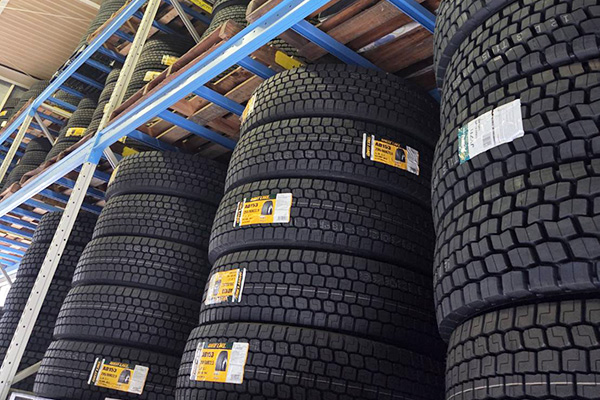 タイヤ_商品紹介_STトレーディング